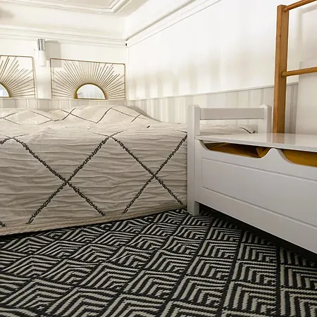 شقة Grand Avec Mezzanine Et Terrasse آركاشو